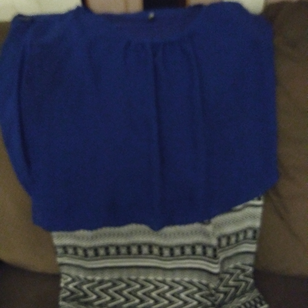 Dress - Picture 4 of 4